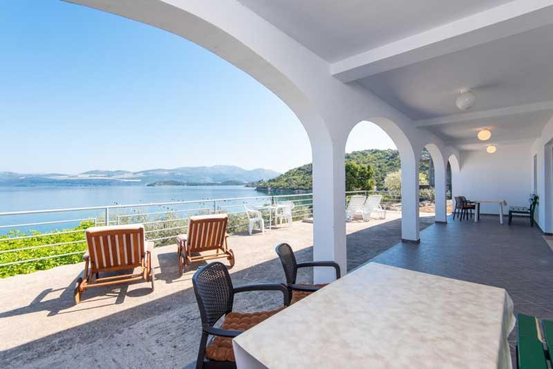 Apartmani Dubravko Putniković Exterior foto